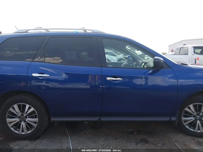 2018 NISSAN PATHFINDER SV