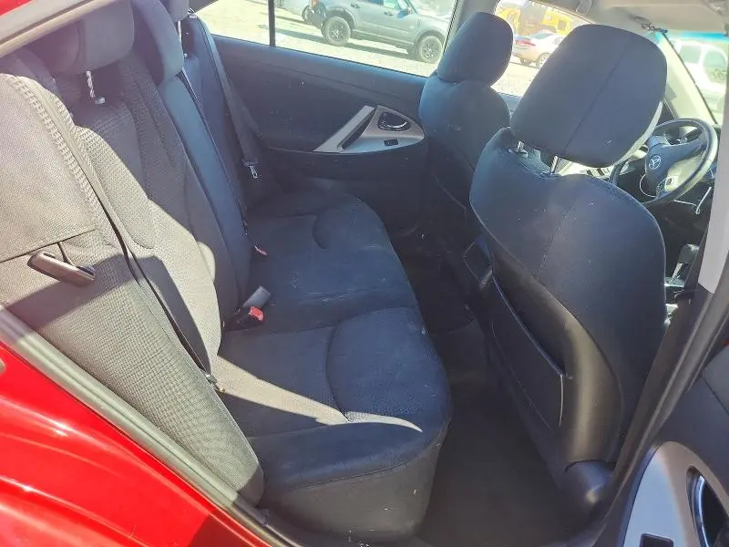2010 TOYOTA CAMRY SE  