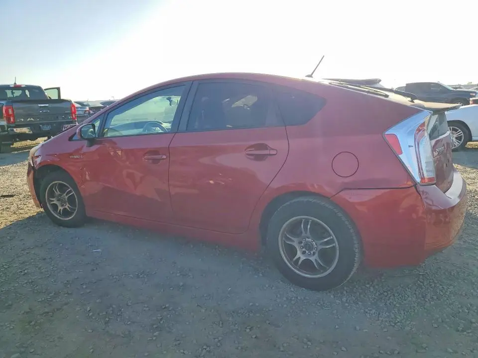 2013 TOYOTA PRIUS TWO  