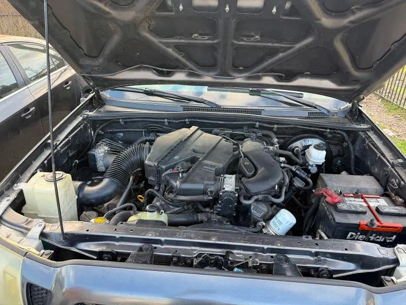 2011 TOYOTA TACOMA V6  