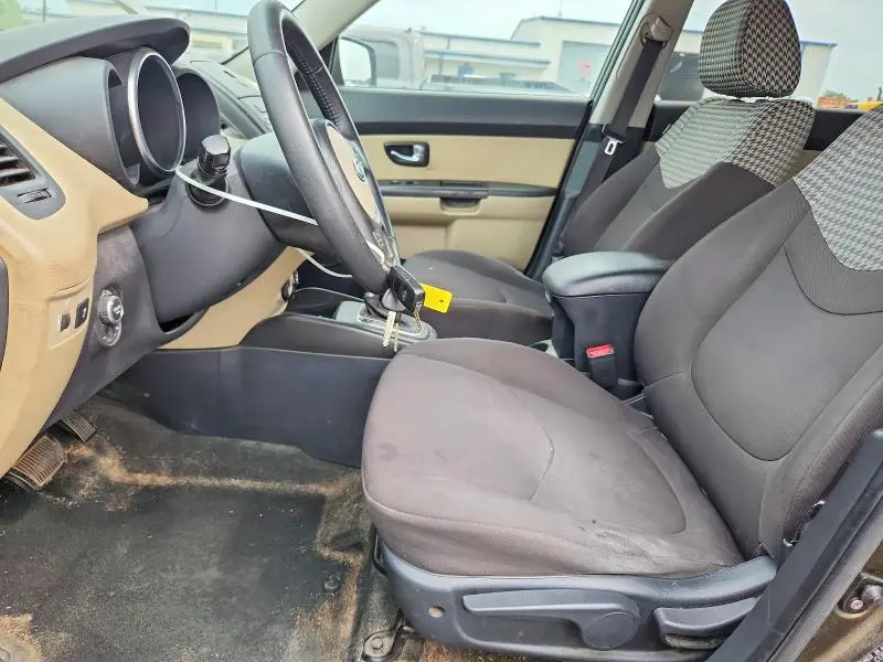 2012 KIA SOUL !  