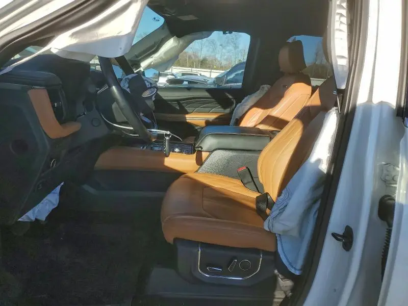 2023 FORD EXPEDITION PLATINUM  