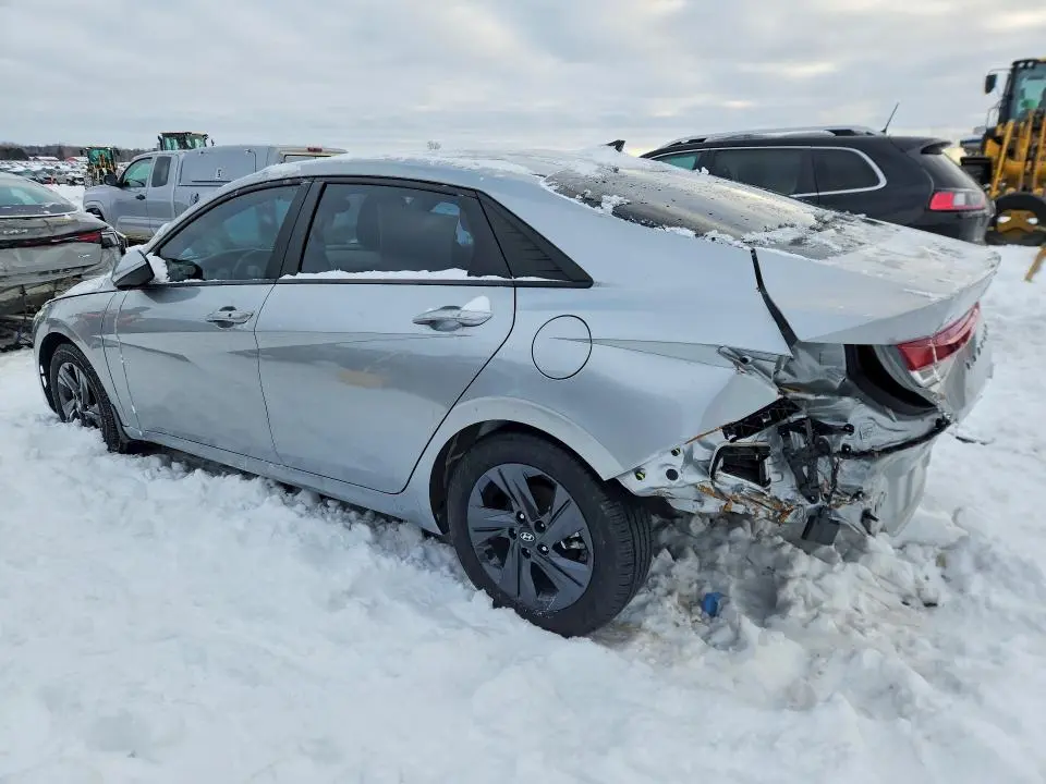 2022 HYUNDAI ELANTRA SEL  