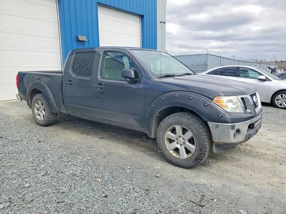 2012 NISSAN FRONTIER SV V6  