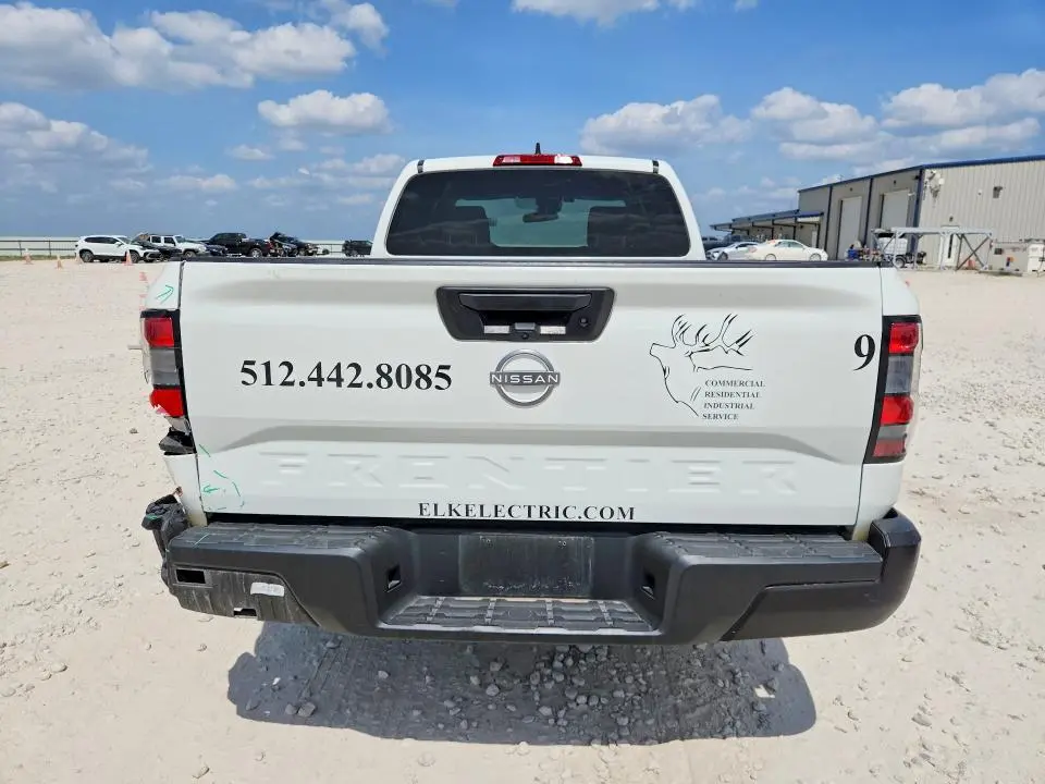 2024 NISSAN FRONTIER S  
