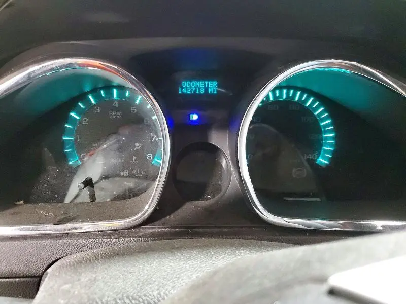 2011 CHEVROLET TRAVERSE LT  