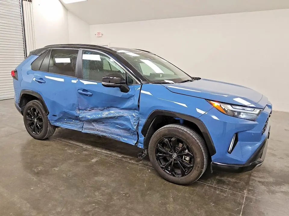 2024 TOYOTA RAV4 XSE  