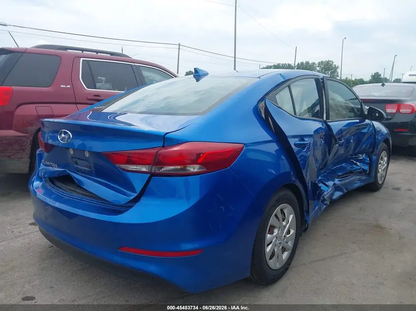 2018 HYUNDAI ELANTRA SE