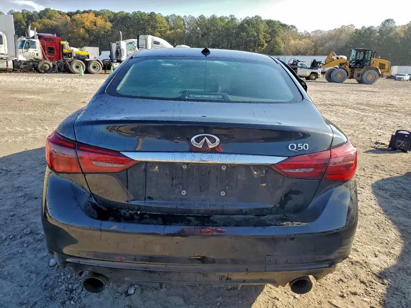 2018 INFINITI Q50 LUXE  