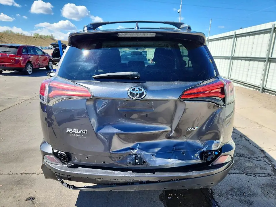 2016 TOYOTA RAV4 XLE  