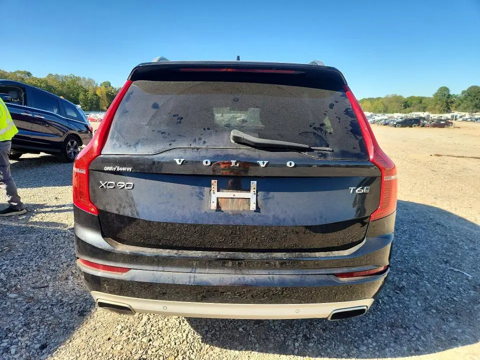 2016 VOLVO XC90 T6  