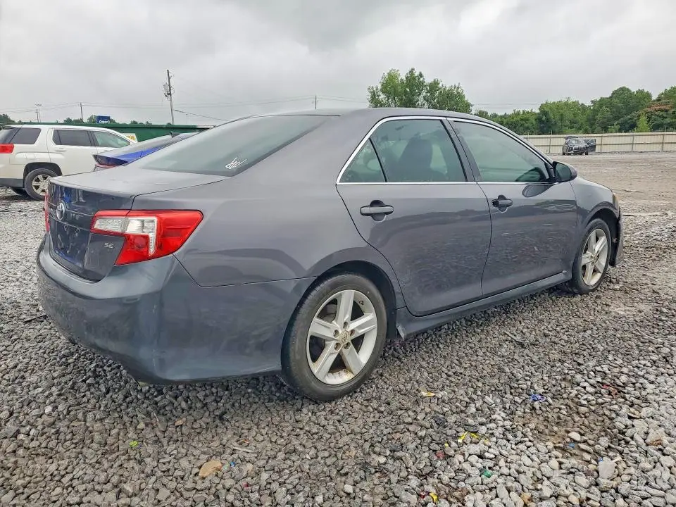 2012 TOYOTA CAMRY SE  