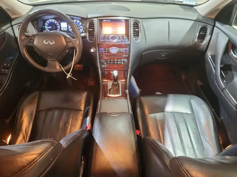 2017 INFINITI QX50 BASE  