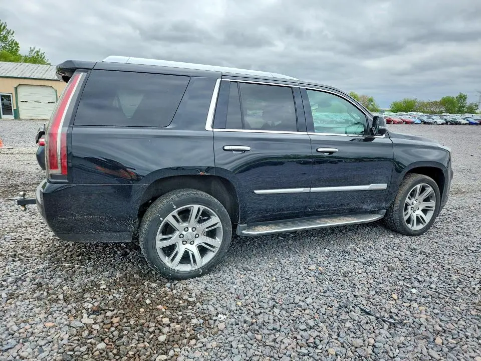 2016 CADILLAC ESCALADE LUXURY  