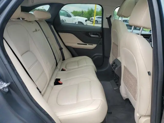 2017 JAGUAR F-PACE PRESTIGE  