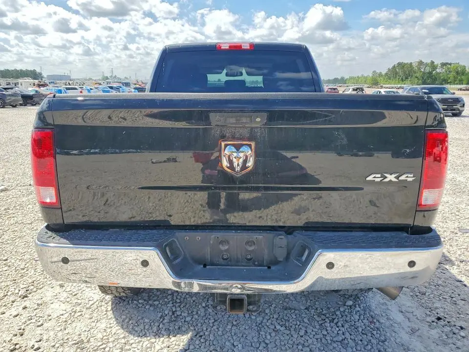 2018 RAM 2500 ST  