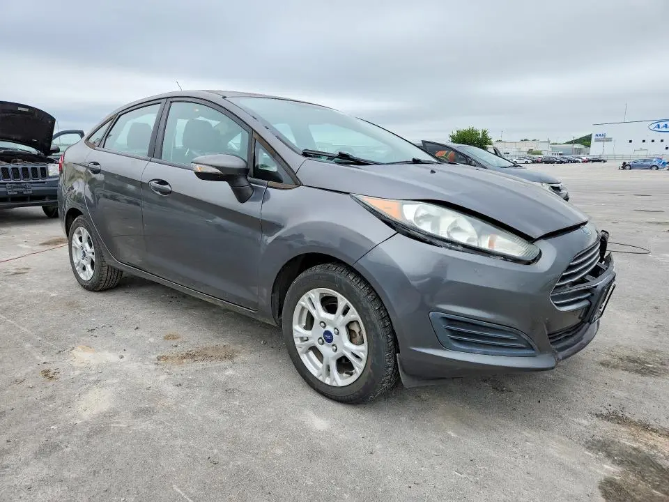 2016 FORD FIESTA SE  
