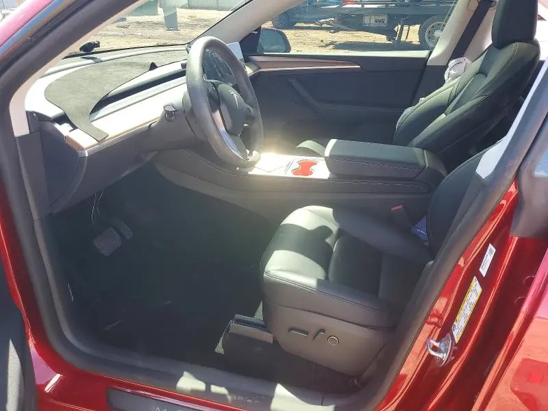 2025 TESLA MODEL Y   