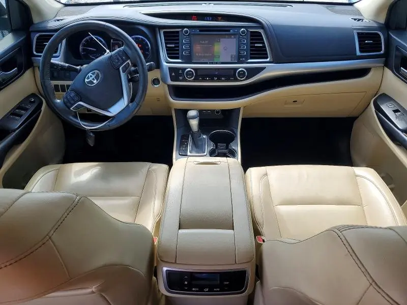 2019 TOYOTA HIGHLANDER   