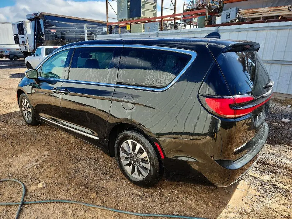 2022 CHRYSLER PACIFICA HYBRID LIMITED  