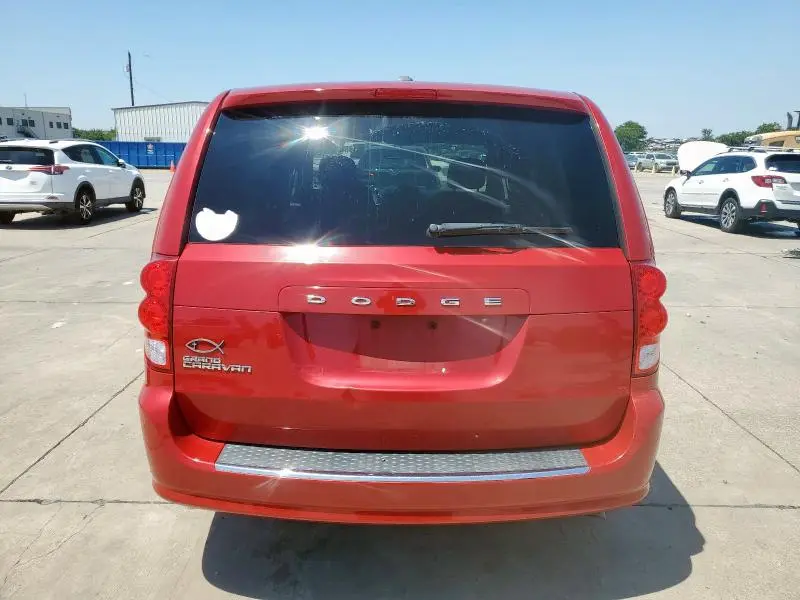 2015 DODGE GRAND CARAVAN SE  