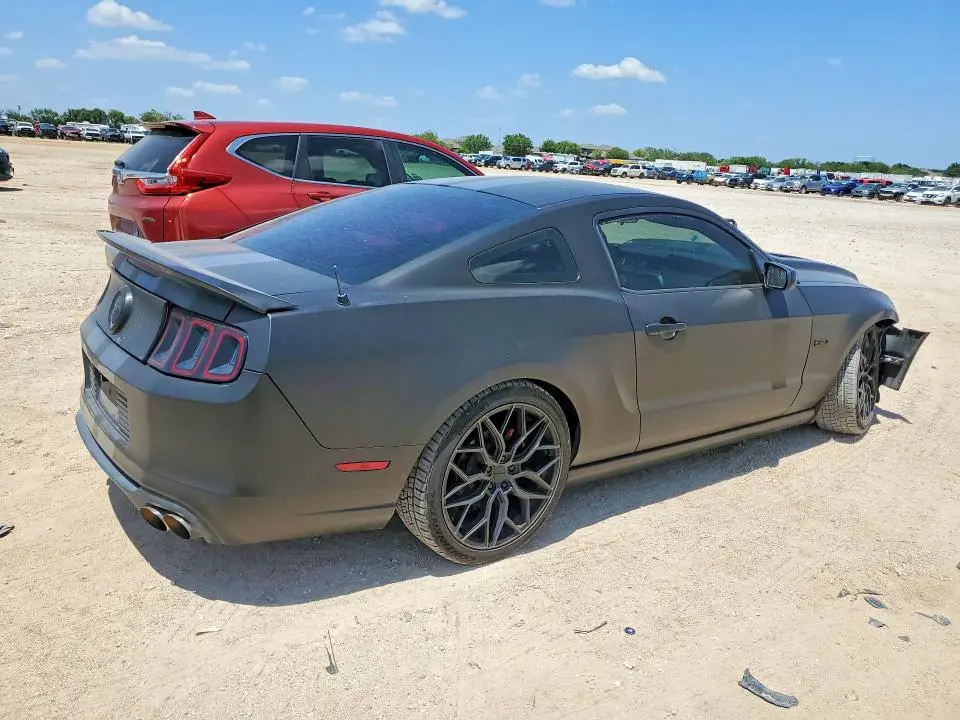 2013 FORD MUSTANG GT  