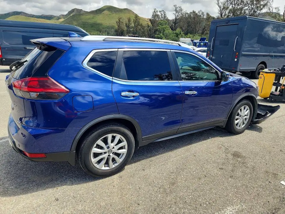 2019 NISSAN ROGUE SV  