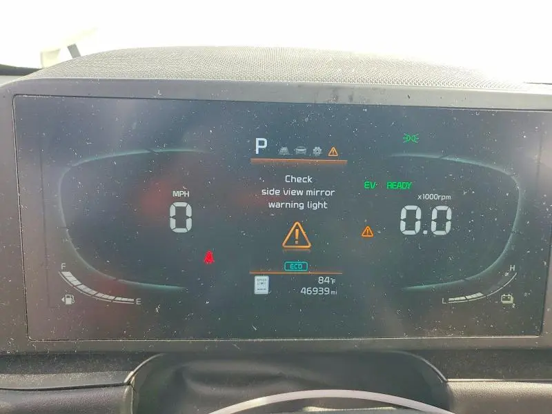 2023 KIA NIRO LX  