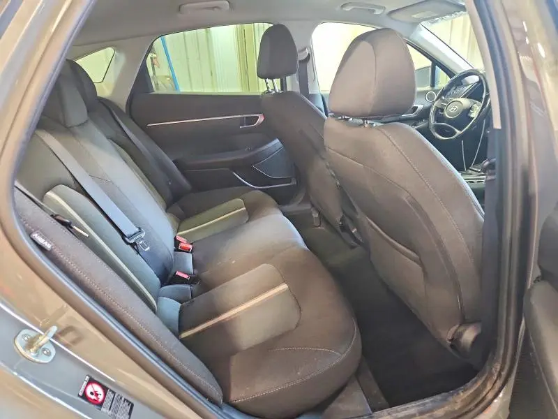2020 HYUNDAI SONATA SE  