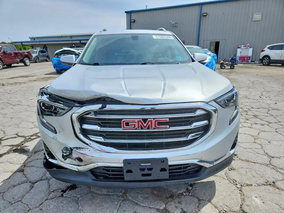 2019 GMC TERRAIN SLT  