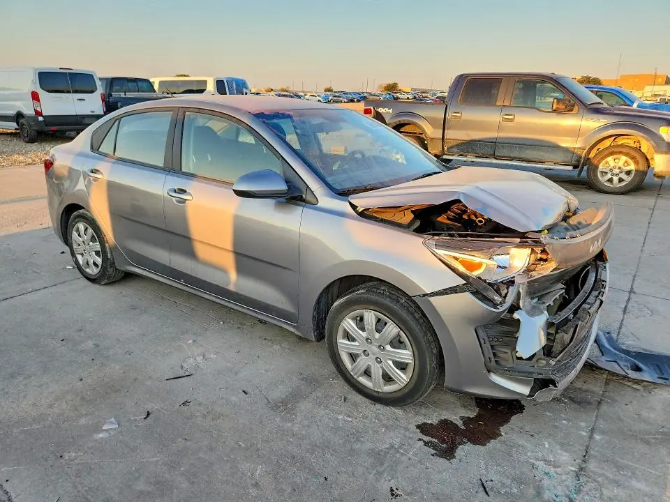 2023 KIA RIO S  