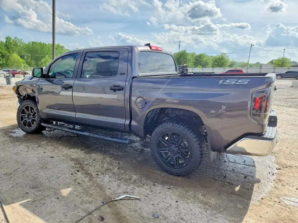 2020 TOYOTA TUNDRA SR5  