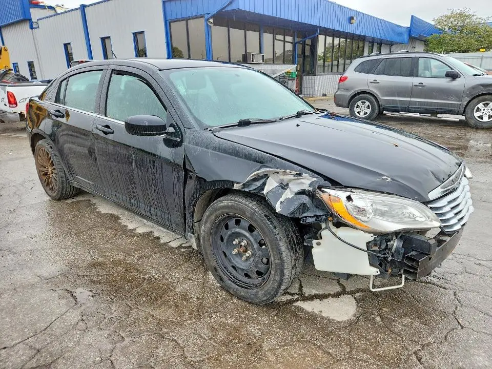 2014 CHRYSLER 200 LX  