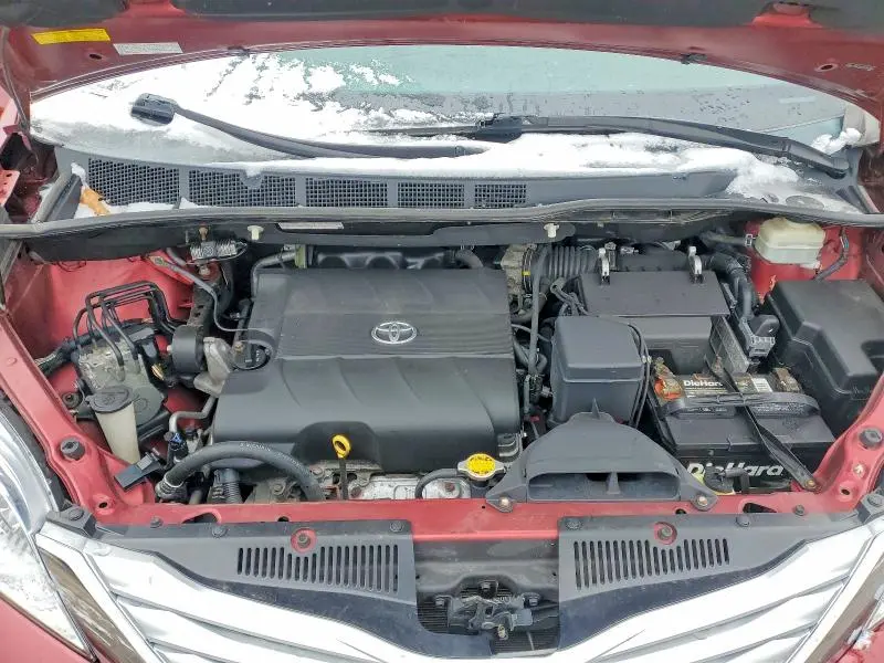2013 TOYOTA SIENNA LIMITED 7-PASSENGER  