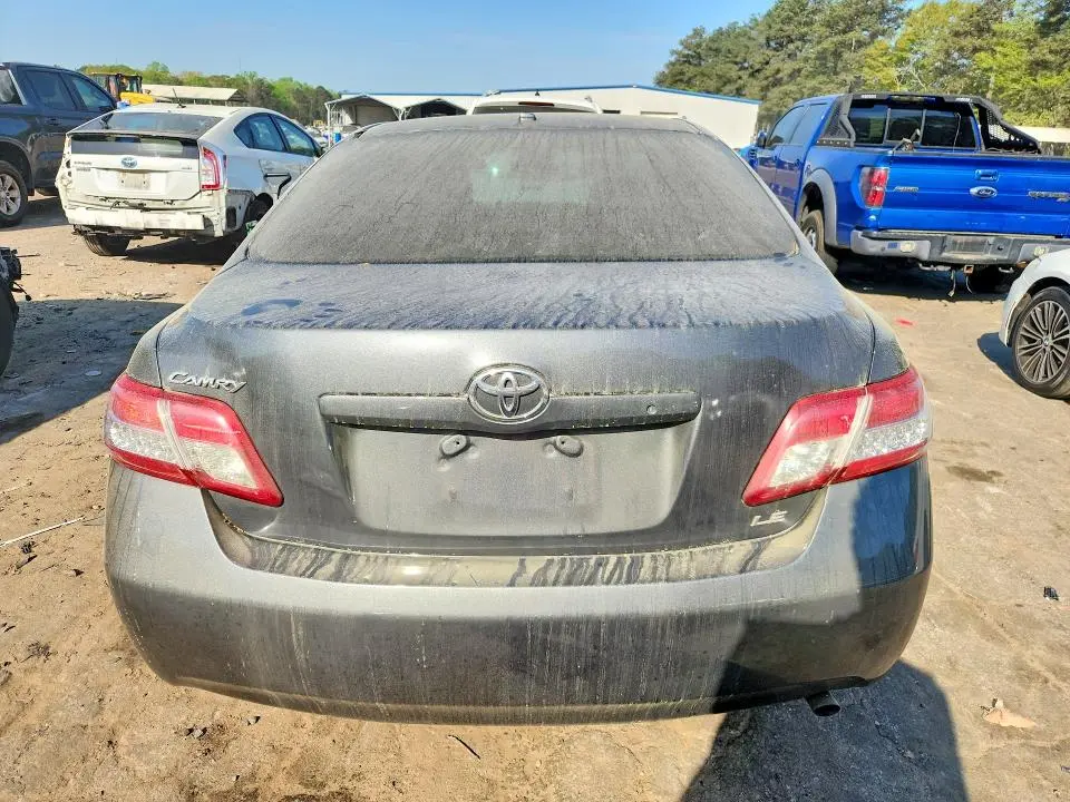 2011 TOYOTA CAMRY LE  
