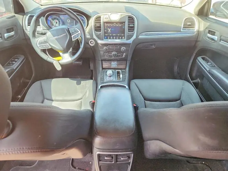 2018 CHRYSLER 300 TOURING  