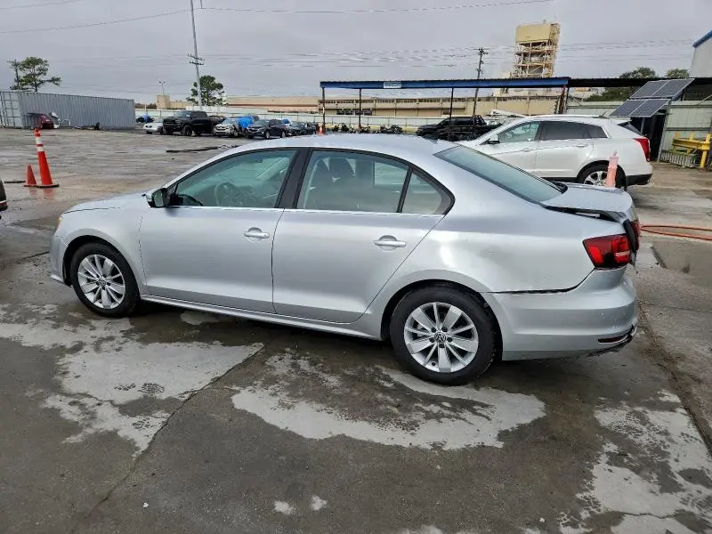 2016 VOLKSWAGEN JETTA SE  