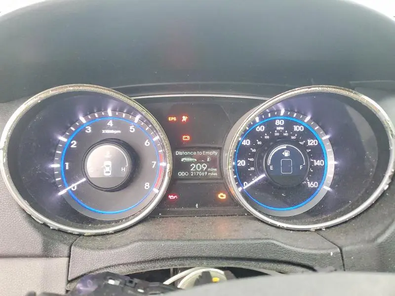 2011 HYUNDAI SONATA GLS  