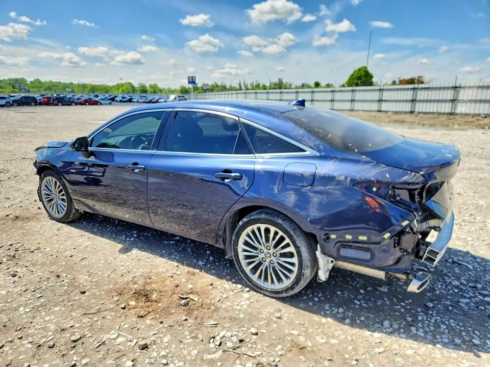 2019 TOYOTA AVALON LIMITED  