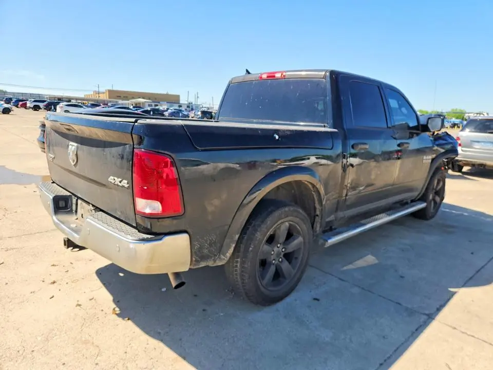 2015 RAM 1500 SLT  