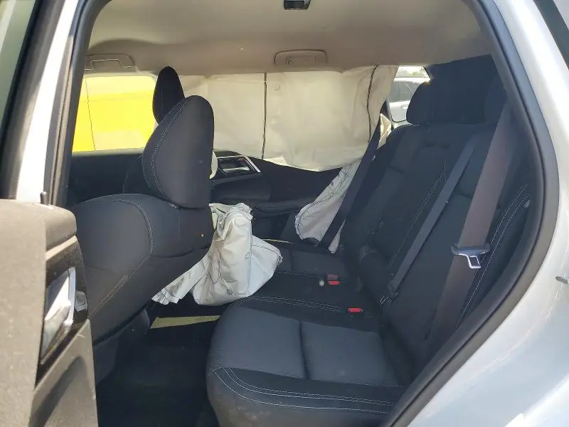 2025 MITSUBISHI OUTLANDER ES  