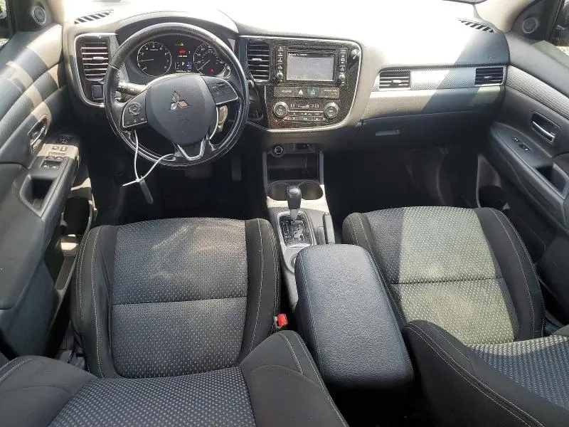 2016 MITSUBISHI OUTLANDER SE  