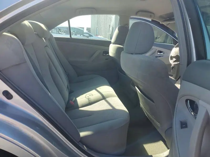 2011 TOYOTA CAMRY LE  