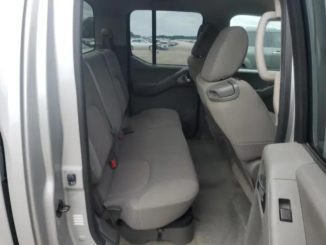 2013 NISSAN FRONTIER S  