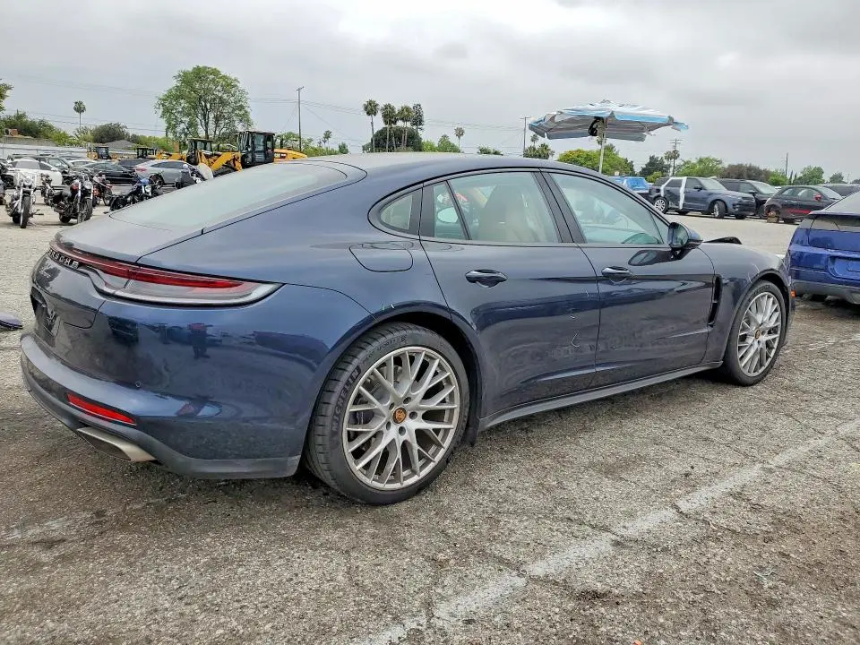 2021 PORSCHE PANAMERA BASE  