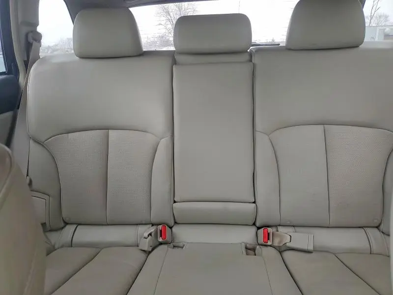 2010 SUBARU OUTBACK 3.6R LIMITED  