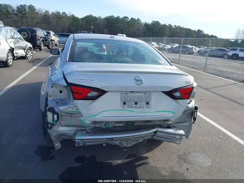 2022 NISSAN ALTIMA SV FWD