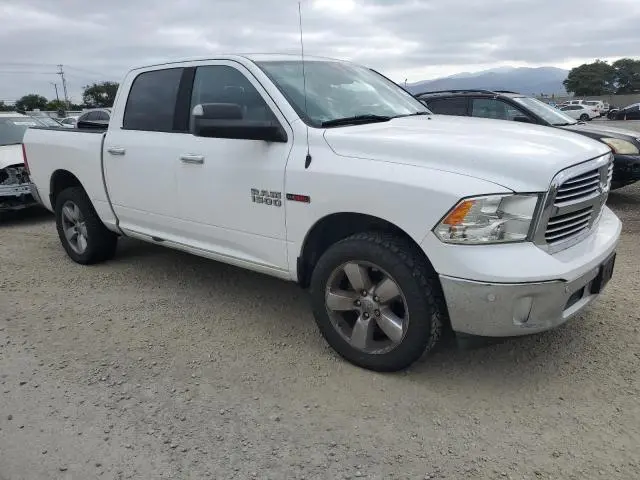 2016 RAM 1500 SLT