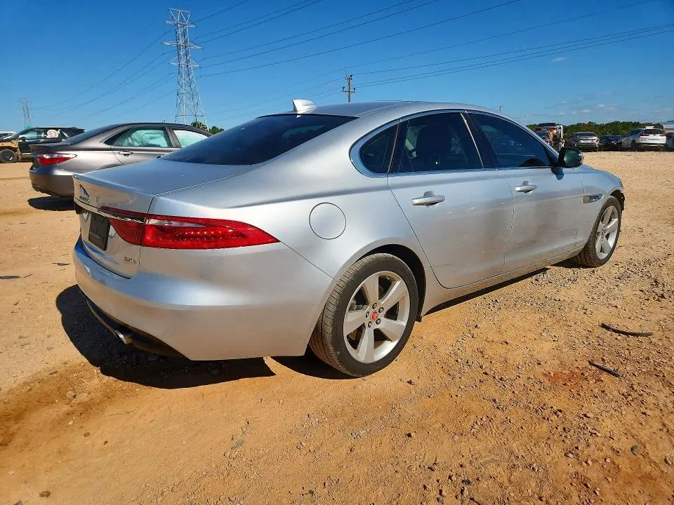2018 JAGUAR XF   