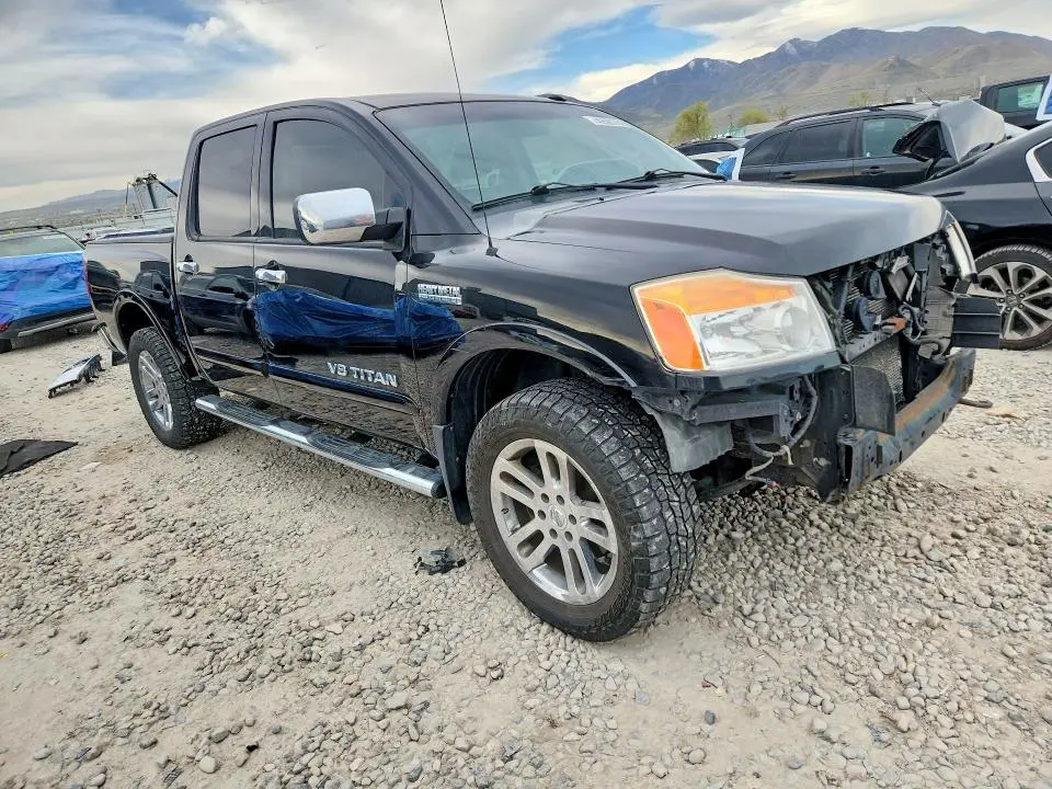 2012 NISSAN TITAN SV  